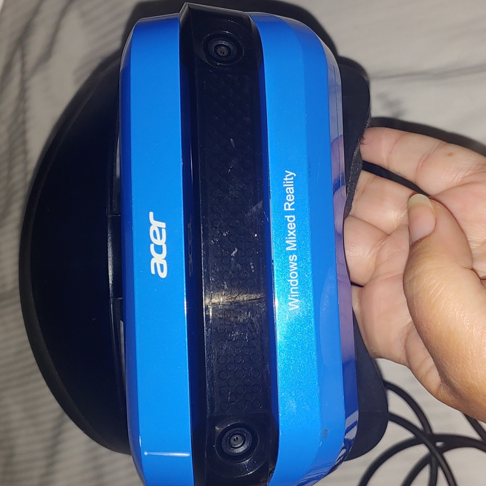 Acer Windows Mixed Reality goggles E1113
